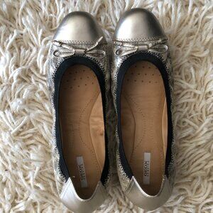 Geox Respira Gold Ballet Flats Size 8